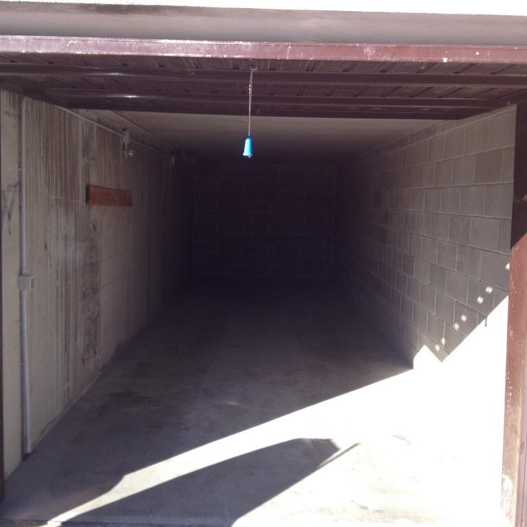 קומו Appartamento Aleph With Private Parking, Next Train Station חדר תמונה